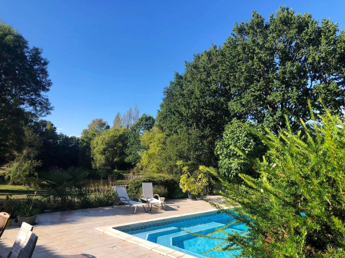 Maison Charmante Avec Piscine Privee A Saint-Georges-De-Pointindouxc 외부 사진